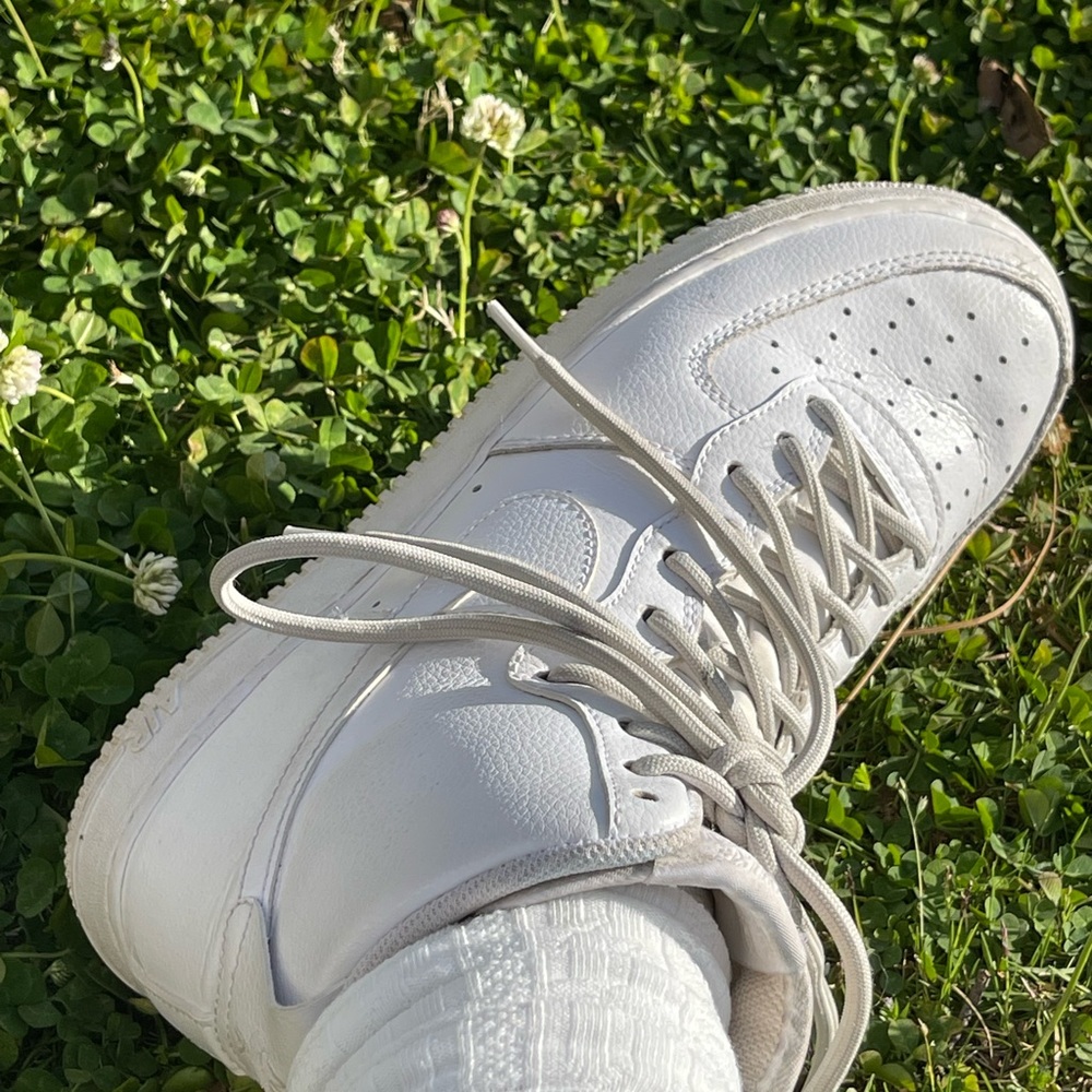 Nike Hightop AF1’s Air Force One’s Mens 8.5 White Leather - Picture 2 of 4